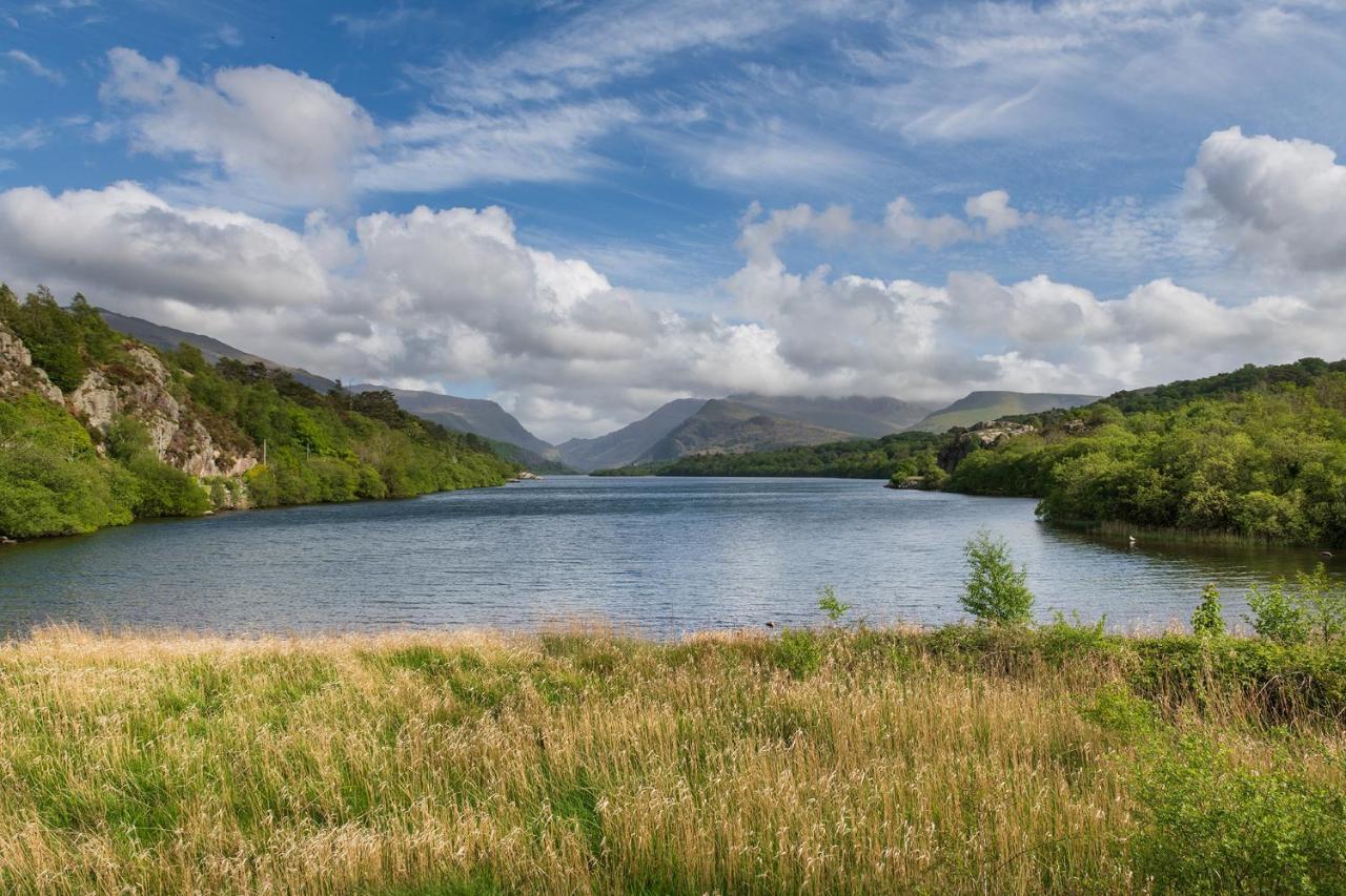 Arlyn, Padarn Lake Viewpoint In Snowdonia Caernarfon Ngoại thất bức ảnh